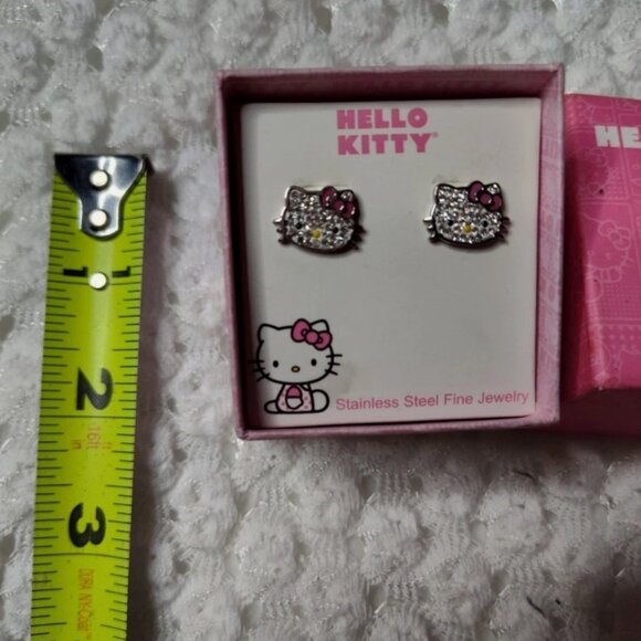 Hello Kitty Rhinestone Stud Earring Set - Picture 4 of 4